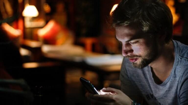 Come Incuriosire Un Uomo Per Messaggio